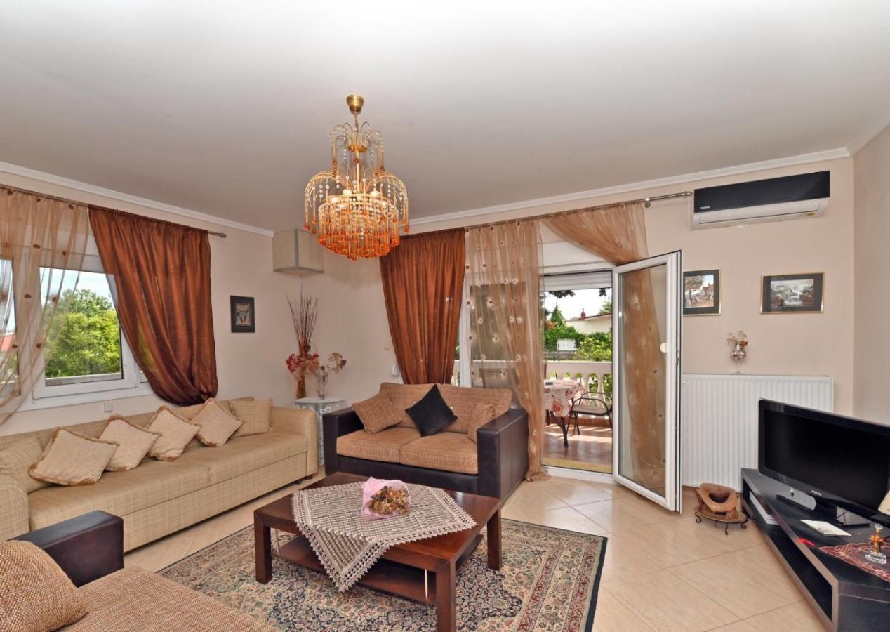 Villa Vangelis Nea Plagia Exterior photo